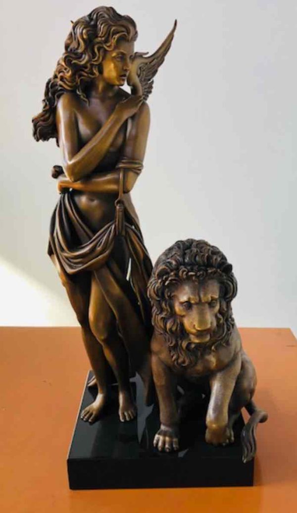 Last Lion Traditional Patina by Michael Parkes